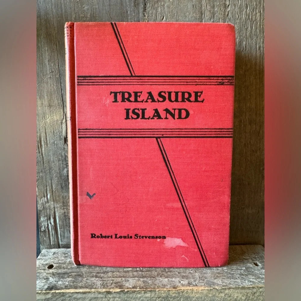 VINTAGE Treasure Island Children’s Hardback Book